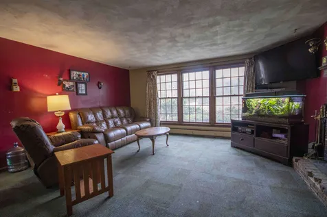 15 Tokanel Drive Londonderry NH 03053