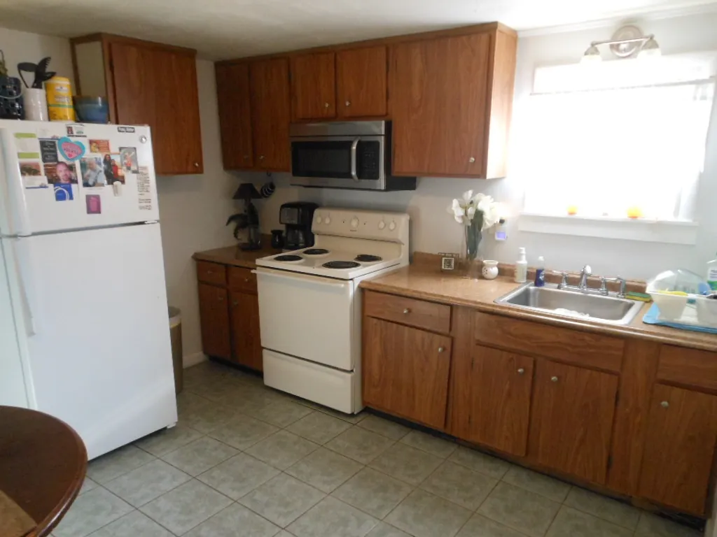 835 Belmont Street Manchester NH 03104
