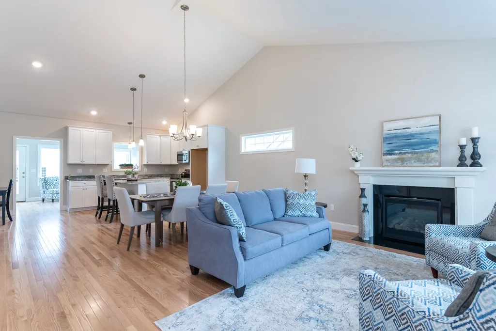 27 Toby Circle Merrimack NH 03054