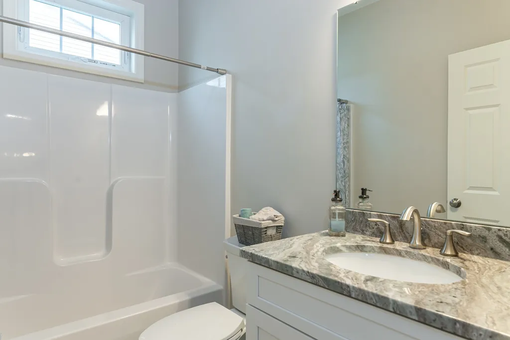 27 Toby Circle Merrimack NH 03054
