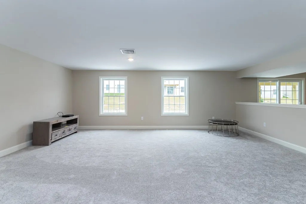 27 Toby Circle Merrimack NH 03054