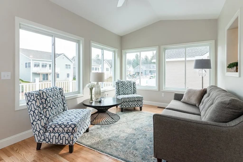 27 Toby Circle Merrimack NH 03054