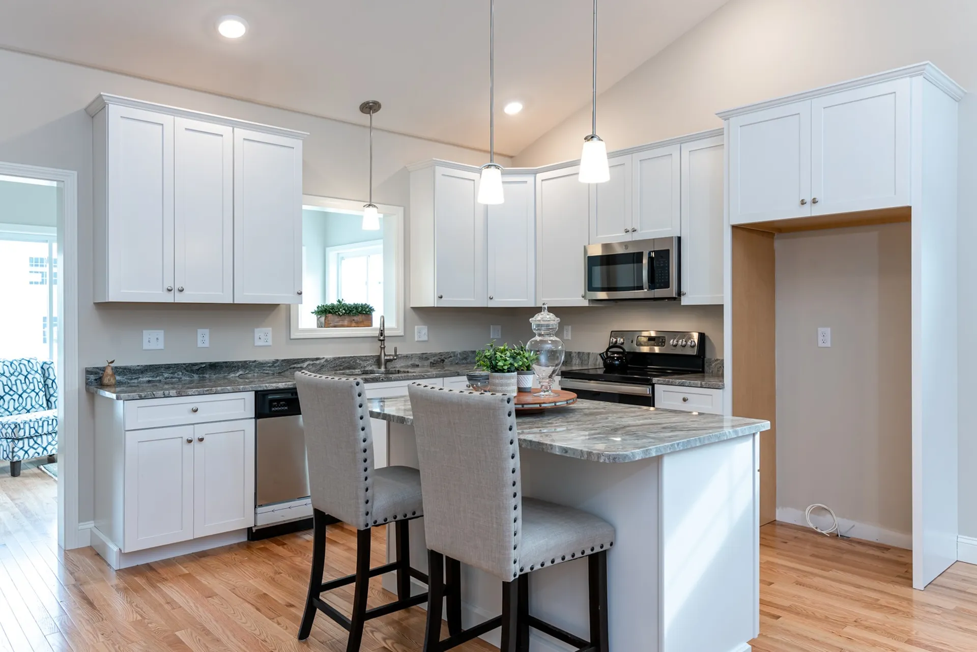 27 Toby Circle Merrimack NH 03054