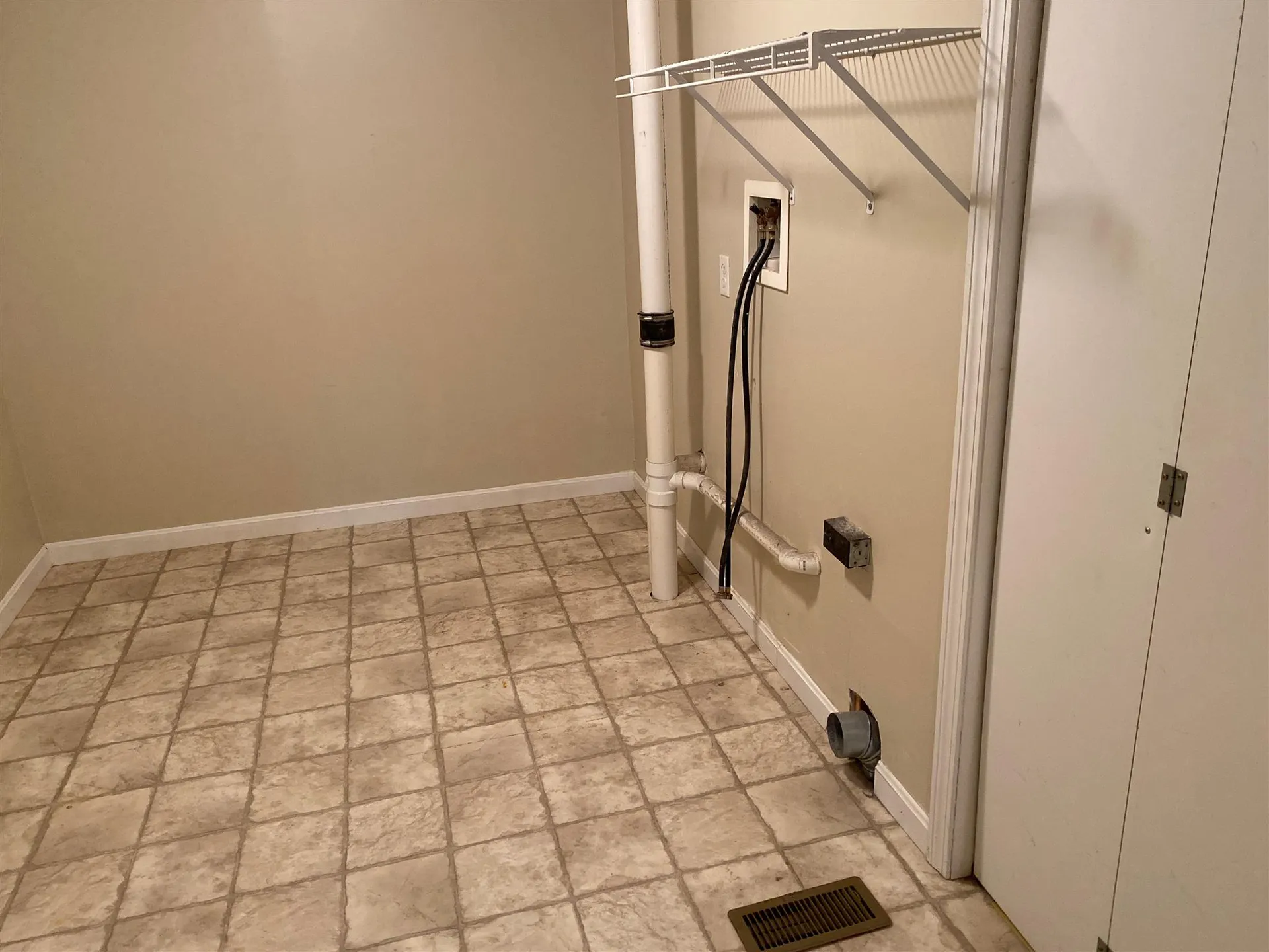56 Dow Lane Rye NH 03870