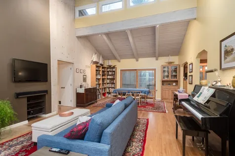 27 Orchard Drive Durham NH 03824