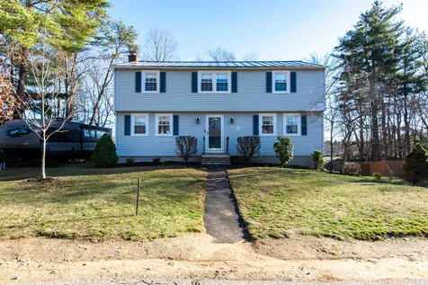 33 Veterans Terrace Somersworth NH 03878