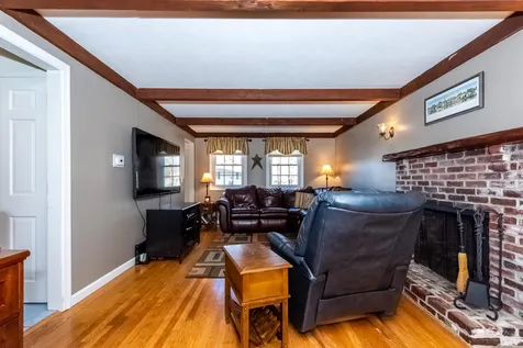 33 Veterans Terrace Somersworth NH 03878