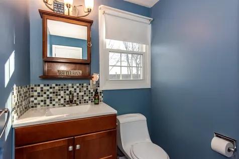 33 Veterans Terrace Somersworth NH 03878