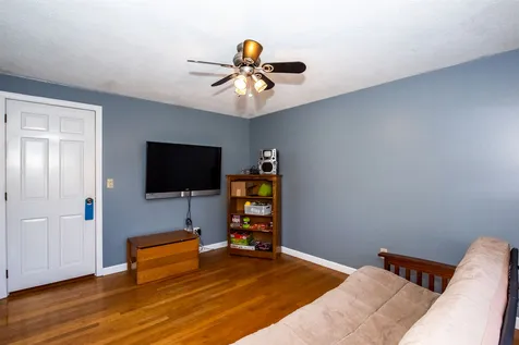33 Veterans Terrace Somersworth NH 03878