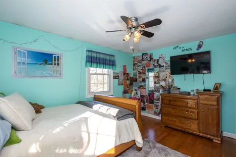 33 Veterans Terrace Somersworth NH 03878