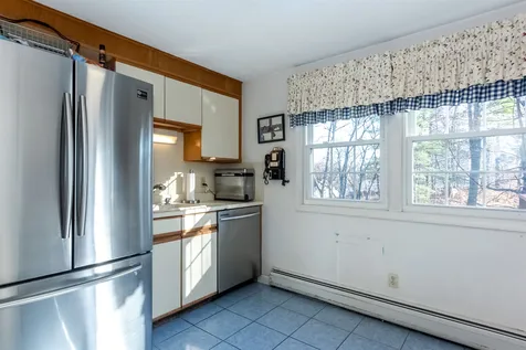 33 Veterans Terrace Somersworth NH 03878
