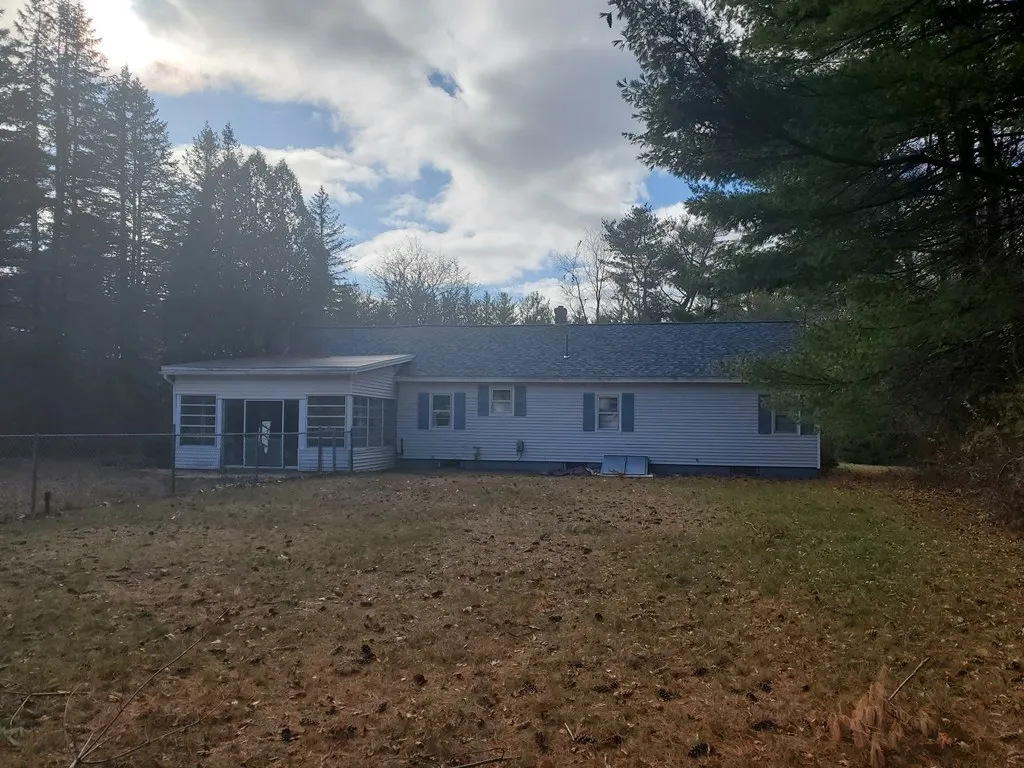 8 Cross Street Belmont NH 03220