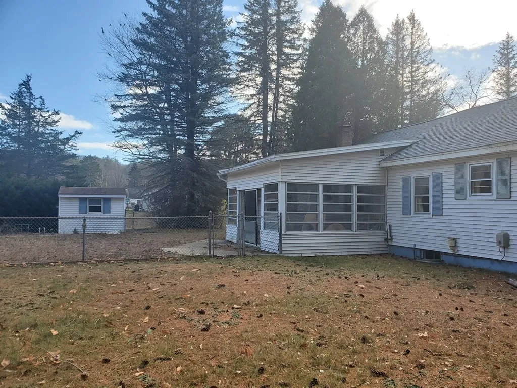 8 Cross Street Belmont NH 03220