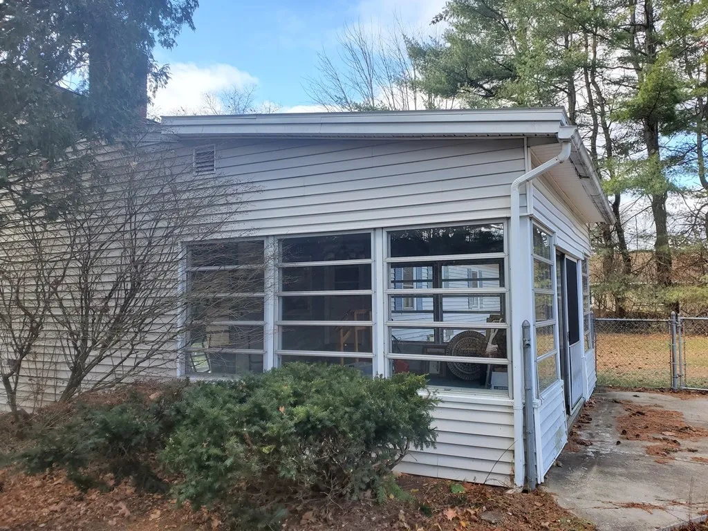8 Cross Street Belmont NH 03220
