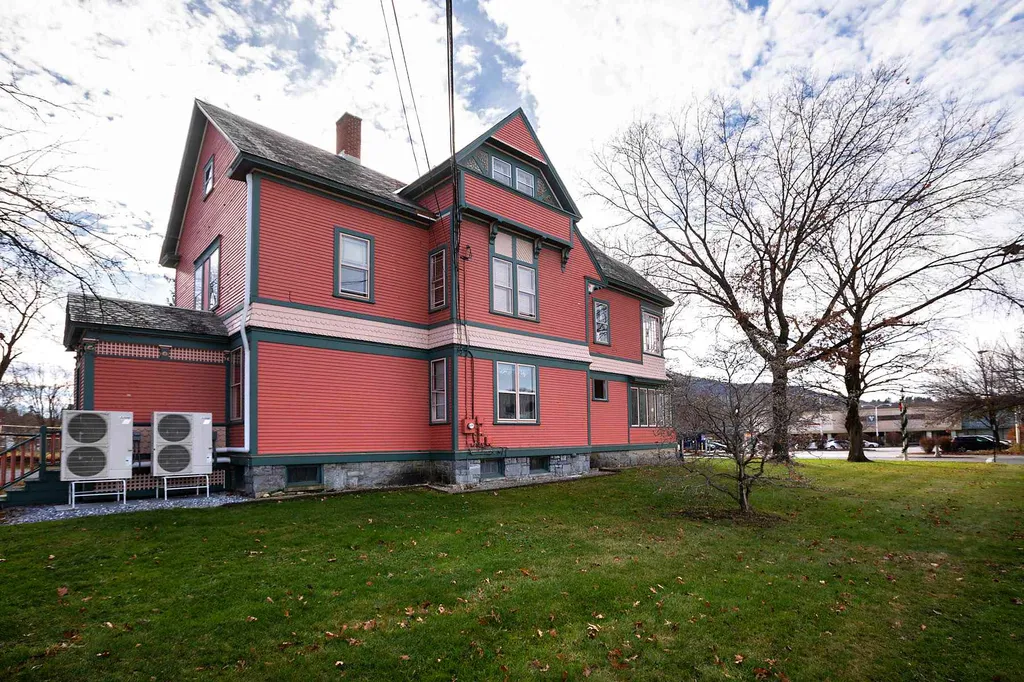 185 North Street Bennington VT 05201