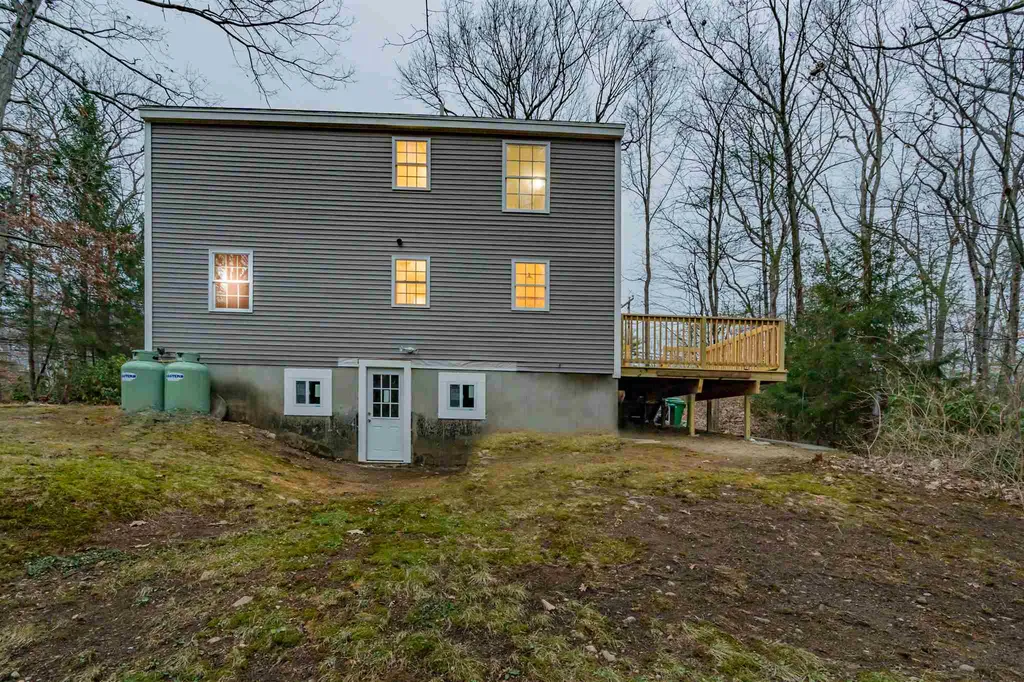 621 Main Street Fremont NH 03044