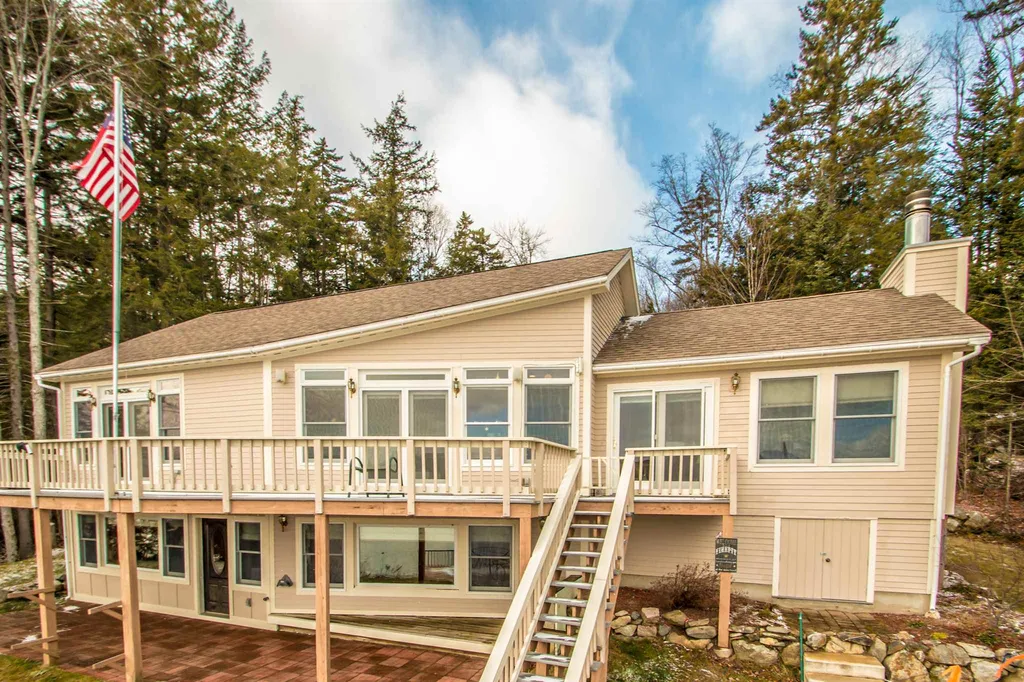 2001 Westside Lake Road Maidstone VT 05905