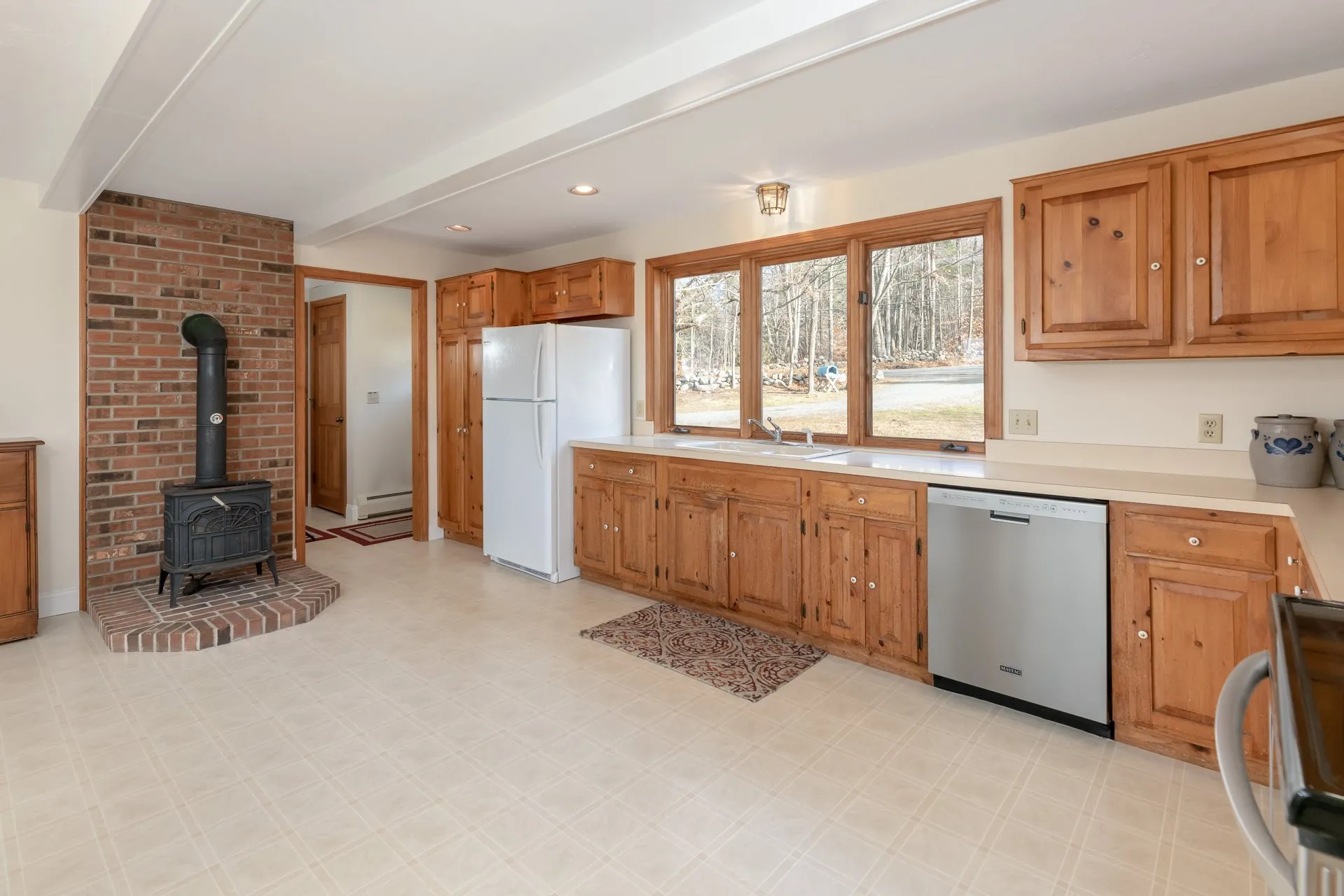 27 Pease Road Meredith NH 03253