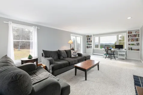 27 Pease Road Meredith NH 03253
