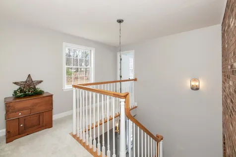 27 Pease Road Meredith NH 03253