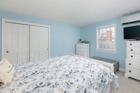 27 Pease Road Meredith NH 03253