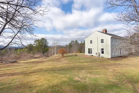 27 Pease Road Meredith NH 03253