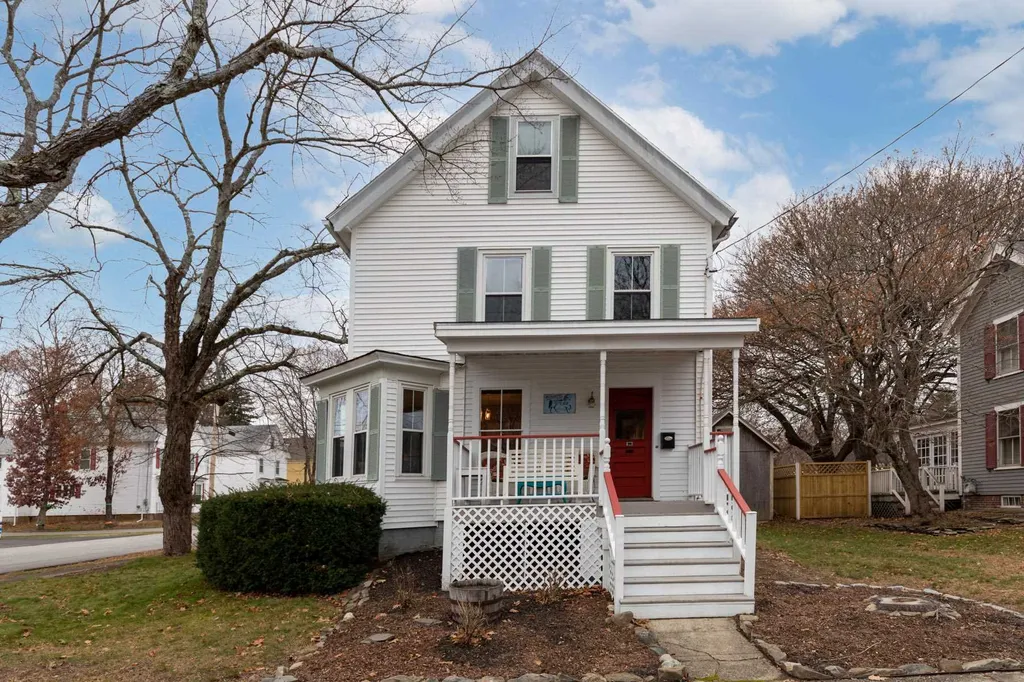 12 Oak Street Exeter NH 03833