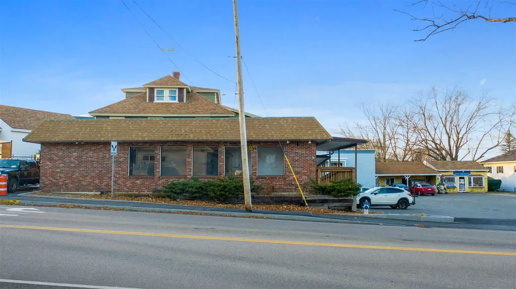 4 Center Street Wolfeboro NH 03894