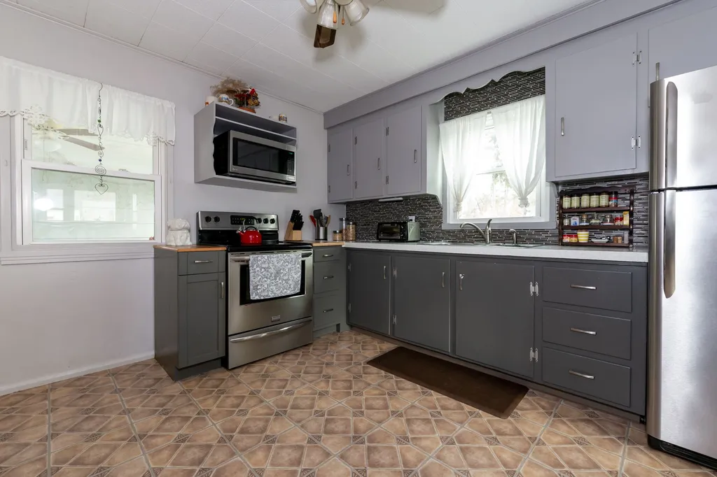 38 Seabee Street Bedford NH 03110