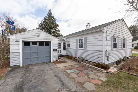 38 Seabee Street Bedford NH 03110