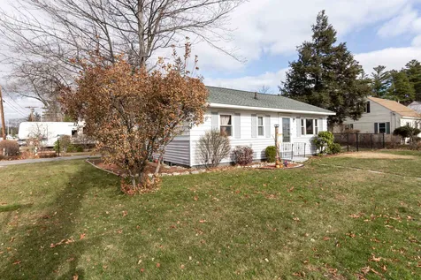 38 Seabee Street Bedford NH 03110