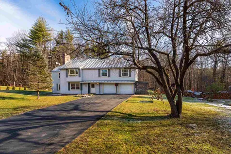 35 Moss Road Lebanon NH 03766