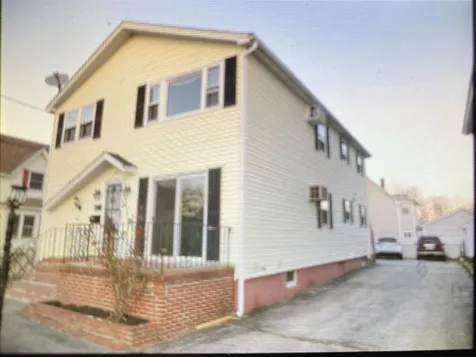 82 Cumberland Street Manchester NH 03102