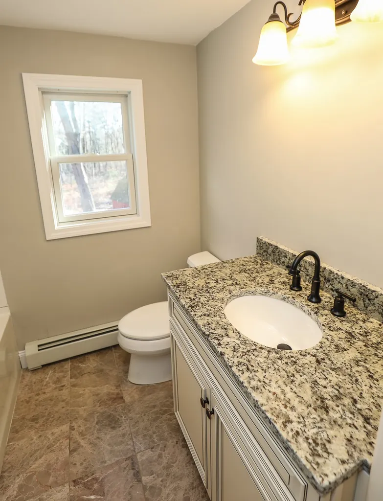 13 Sunrise Terrace Plaistow NH 03865