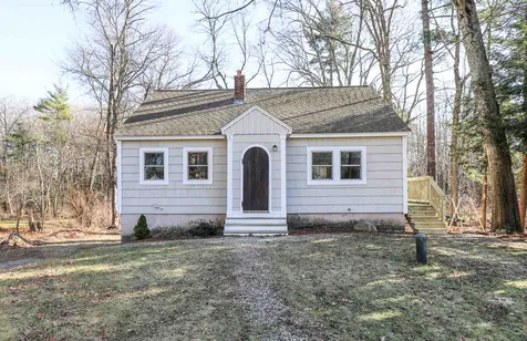 13 Sunrise Terrace Plaistow NH 03865