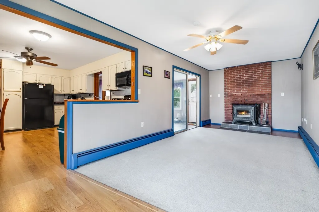 726 W Hollis Street Nashua NH 03062