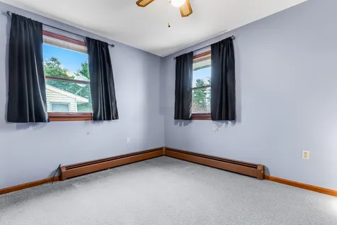 726 W Hollis Street Nashua NH 03062