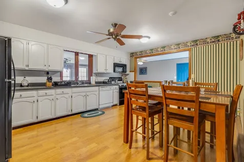 726 W Hollis Street Nashua NH 03062