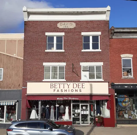87 Main Street Berlin NH 03570