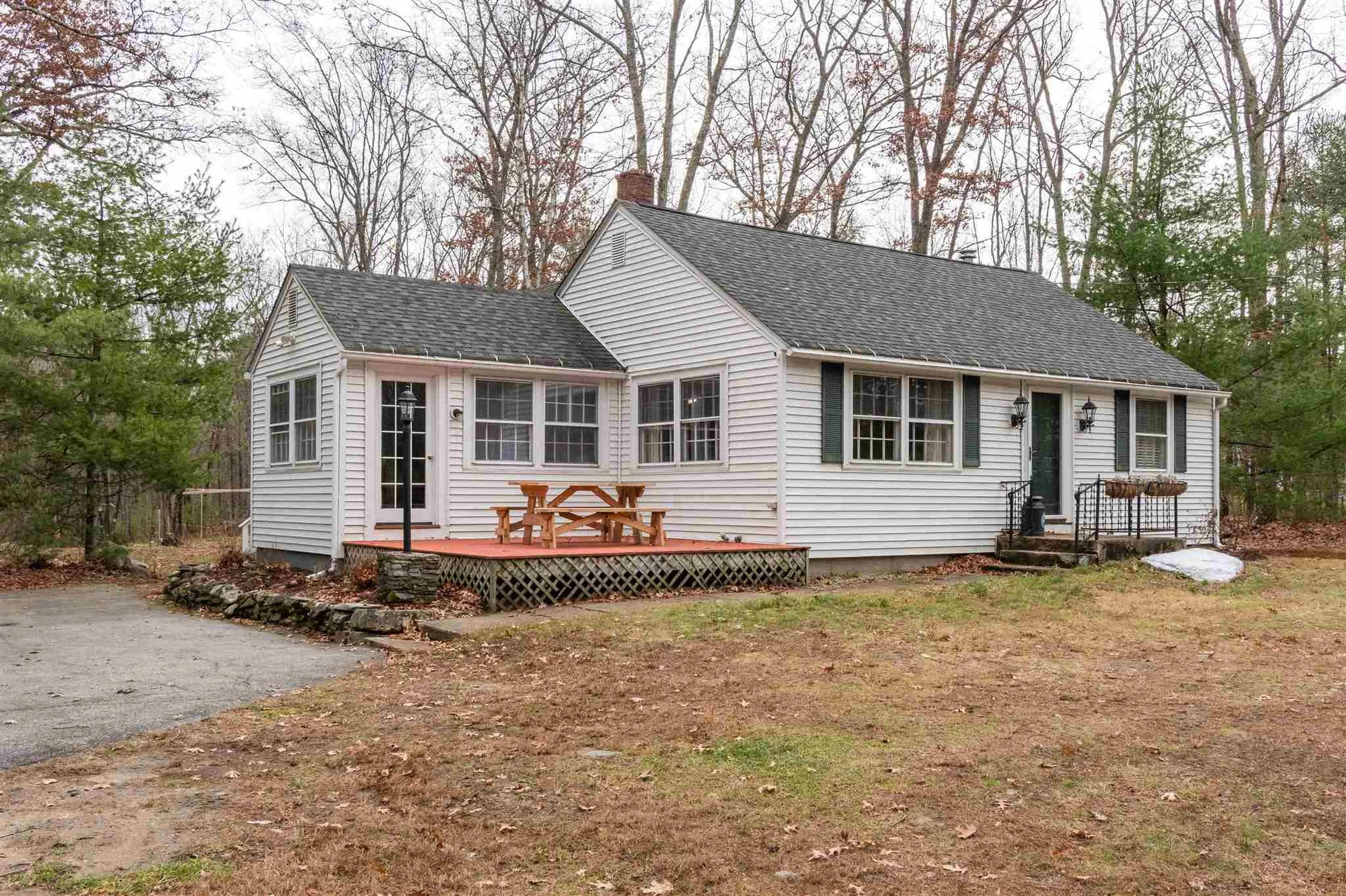 61 Seaverns Bridge Road Amherst NH 03031