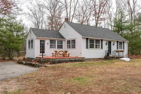 61 Seaverns Bridge Road Amherst NH 03031
