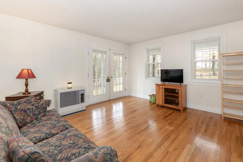 37 Dolloff Brook Road Meredith NH 03253