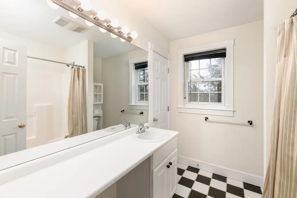 37 Dolloff Brook Road Meredith NH 03253