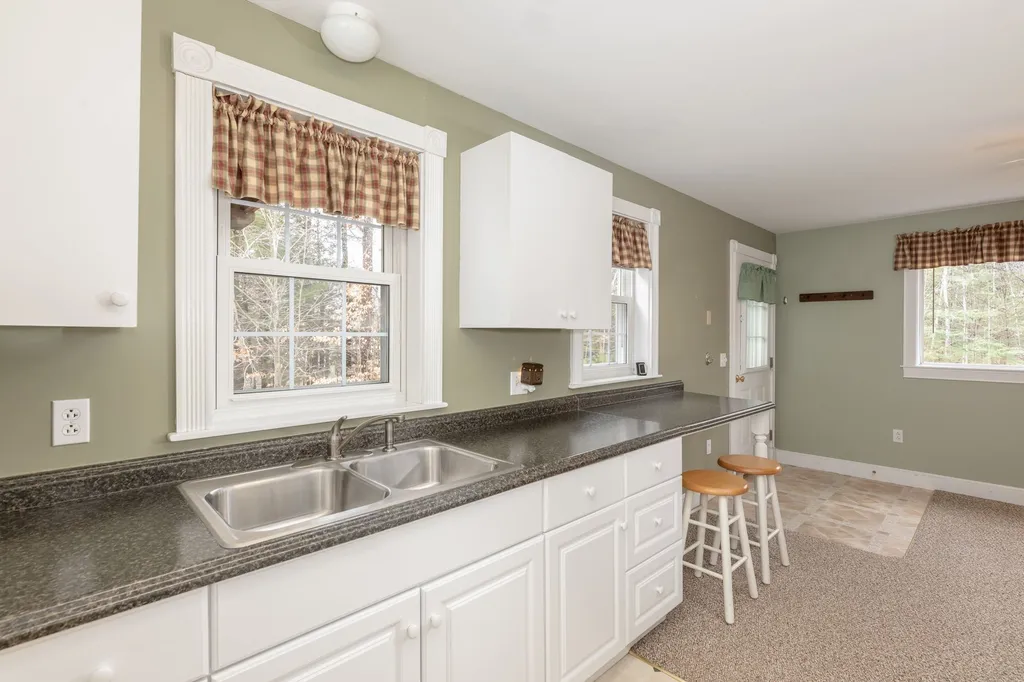 37 Dolloff Brook Road Meredith NH 03253