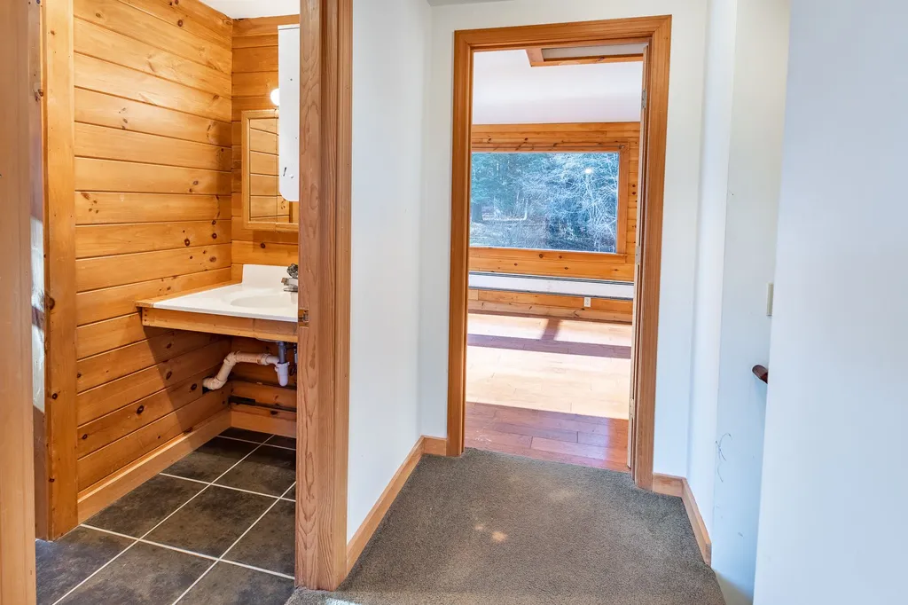 136 Stowell Road Norwich VT 05055