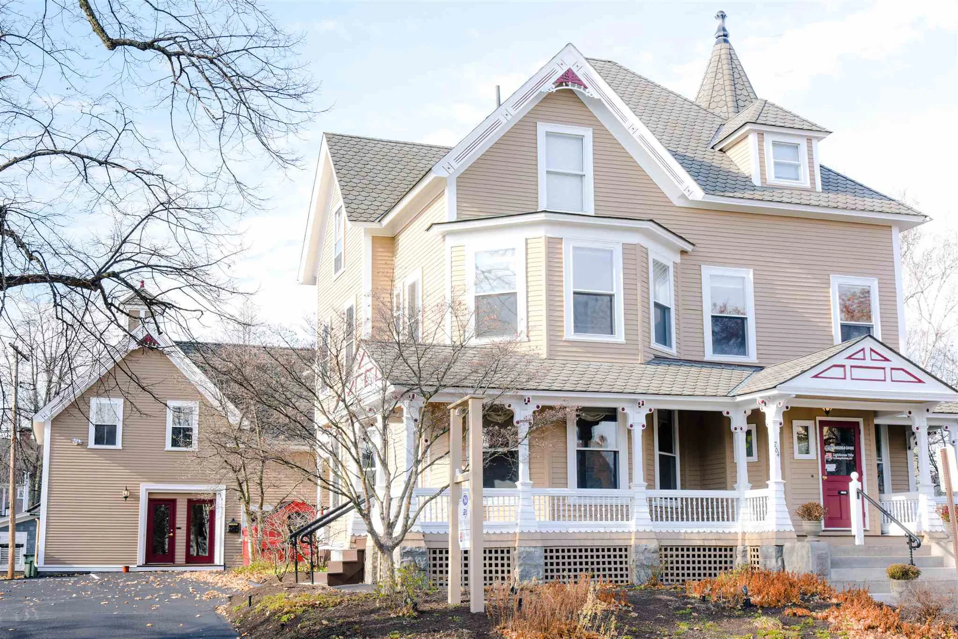 764 Chestnut Street Manchester NH 03104