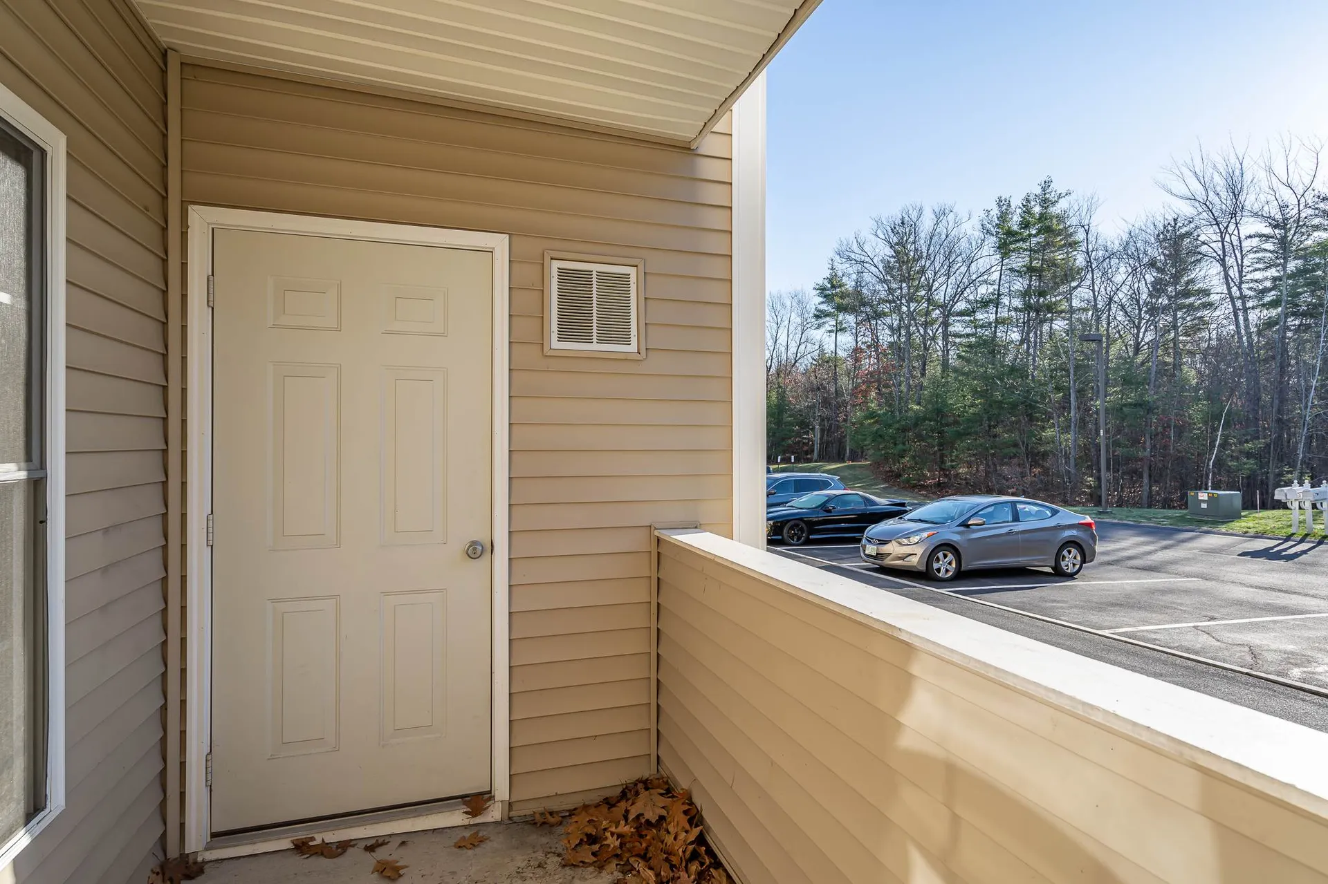 6 Crestview Circle Londonderry NH 03053