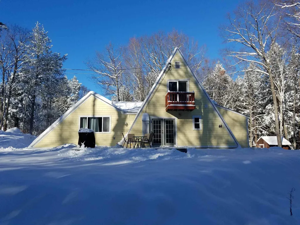 76 Cox Road Campton NH 03223