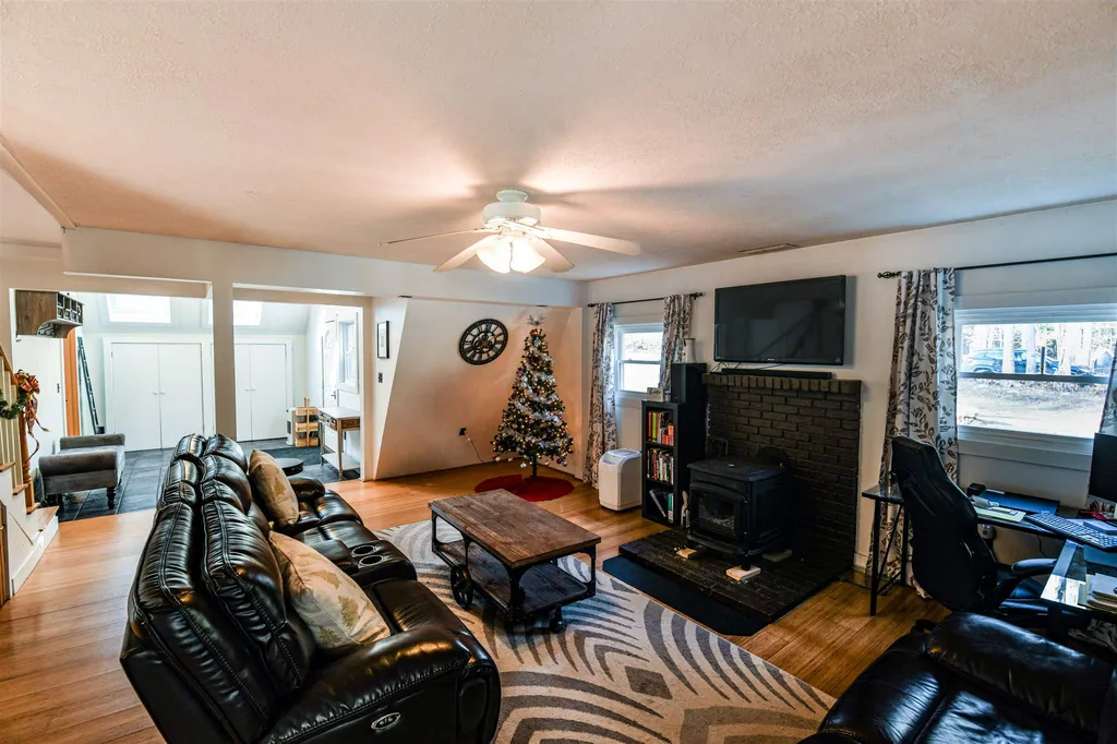 76 Cox Road Campton NH 03223