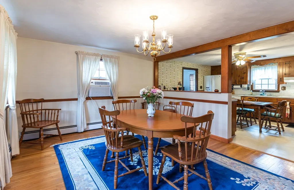 8 Hopkins Drive Hudson NH 03051